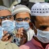 MUI Izinkan Masjid Gelar Karpet, Salat Berjemaah Boleh Lepas Masker   