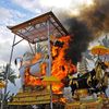 Tujuh Tradisi Pemakaman 'Berbeda' di Indonesia