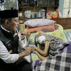 Sarling Jabar, Ridwan Kamil Bantu Pengobatan Warga Depok