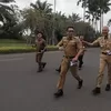 Rakornas Kepala Daerah, Hindari Macet Ridwan Kamil Berlari Pakai PDH 