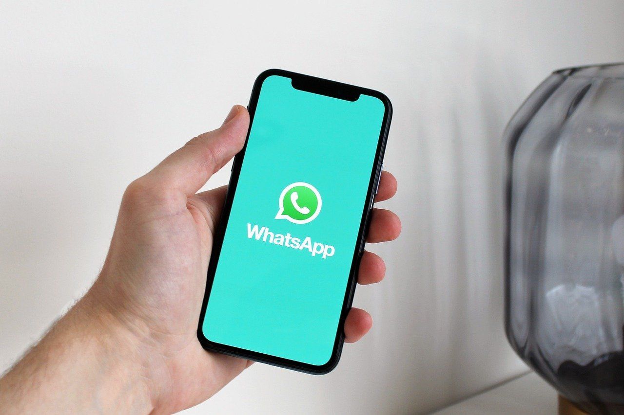 WhatsApp mengembangkan fitur baru yakni bisa keluar dari grup tanpa ketahuan anggota lainnya. (Pixabay)