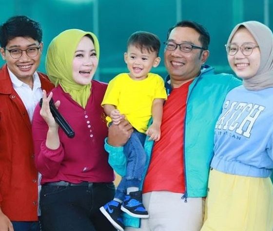 Keluarga Gubernur Jabar Ridwan Kamil. (Instagram @ataliapr)